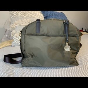 Lo & Sons travel tote